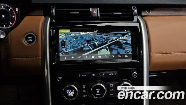 Land Rover Discovery 5 2018 — Фото 14/20