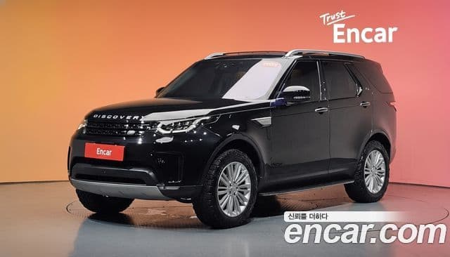 Land Rover Discovery 5 2018 — Фото 1/20