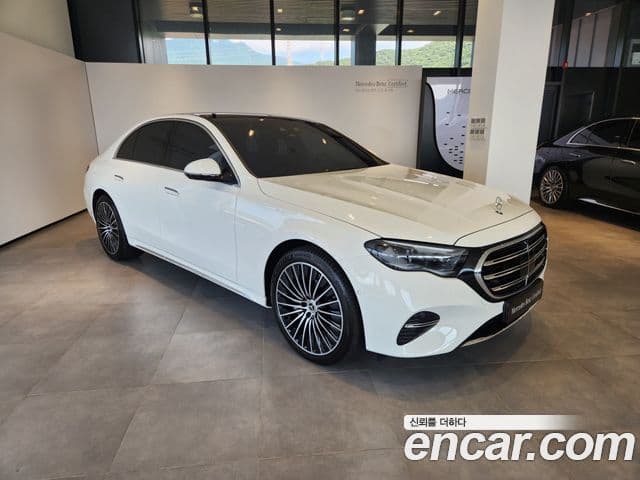 Mercedes-Benz E-Class 2025 — ფოტო 1/20