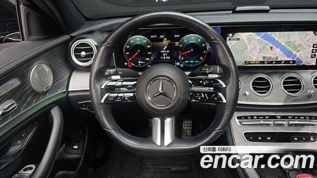 Mercedes-Benz E-Class 2022 — ფოტო 12/20