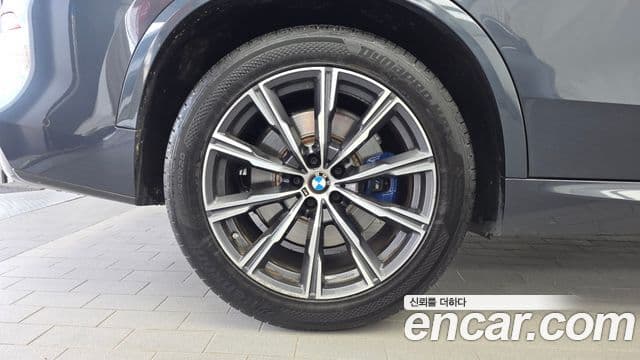 BMW X5 2019 — ფოტო 5/20
