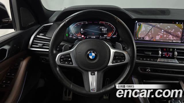 BMW X5 2019 — ფოტო 13/20