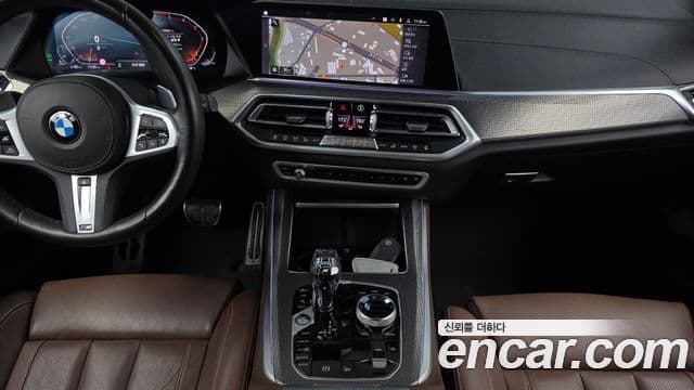 BMW X5 2019 — ფოტო 14/20