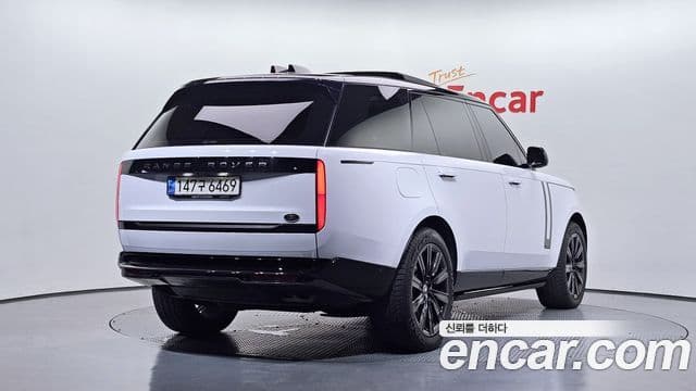 Land Rover Range Rover 2023 — Фото 2/20