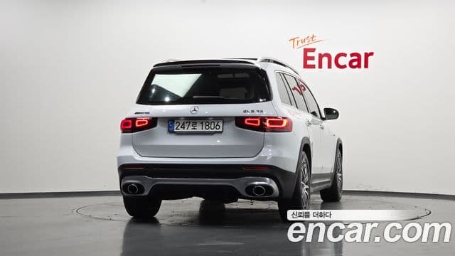 Mercedes-Benz GLB-Class 2021 — ფოტო 3/20