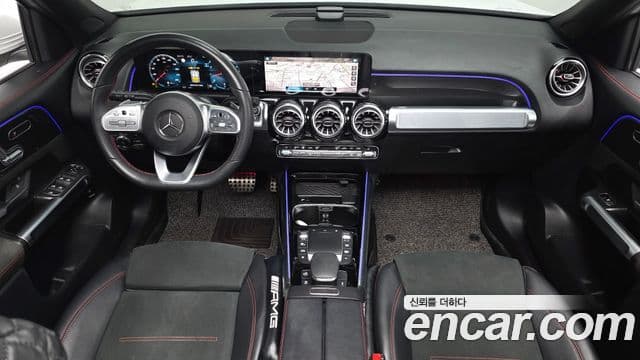 Mercedes-Benz GLB-Class 2021 — ფოტო 6/20