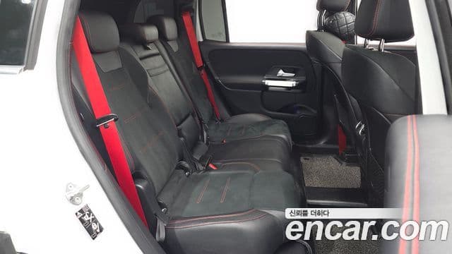 Mercedes-Benz GLB-Class 2021 — ფოტო 10/20