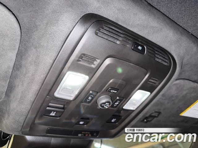Cadillac Escalade 2023 — Фото 20/20