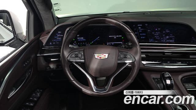 Cadillac Escalade 2023 — Фото 13/20