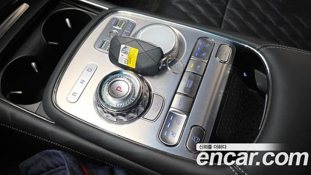 Genesis G90 2023 — ფოტო 9/20
