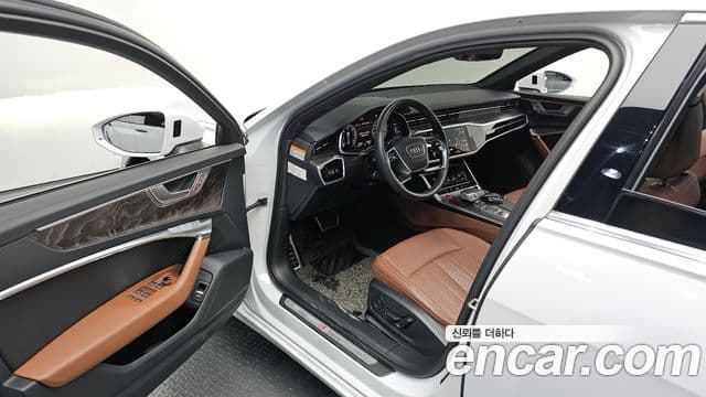 Audi A6 2022 — Şəkil 10/20