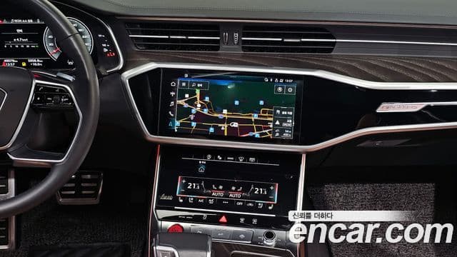 Audi A6 2022 — Şəkil 13/20