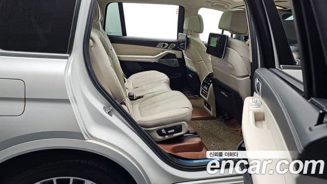BMW X7 2021 — Şəkil 12/20