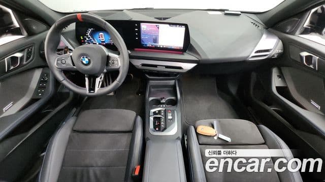 BMW 1 Series 2025 — ფოტო 6/20