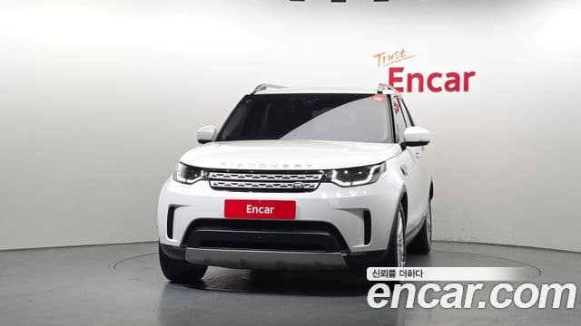 Land Rover Discovery 5 2019 — ფოტო 3/20