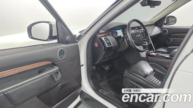 Land Rover Discovery 5 2019 — ფოტო 10/20