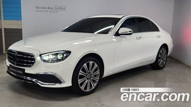 Mercedes-Benz E-Class 2023 — ფოტო 9/20
