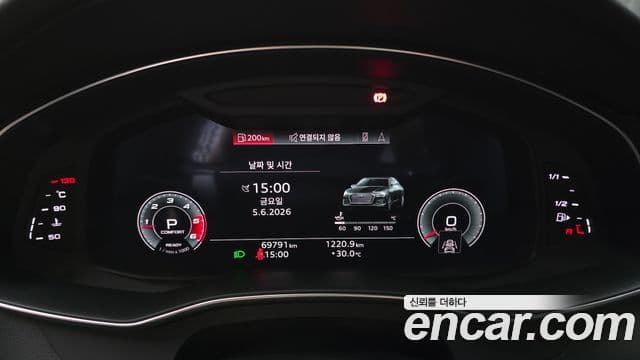 Audi A6 2021 — ფოტო 8/20