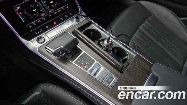 Audi A6 2021 — ფოტო 9/20