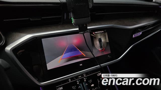 Audi A6 2021 — ფოტო 15/20