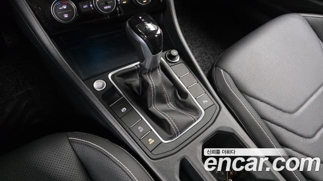 Volkswagen Jetta 2023 — Şəkil 9/20