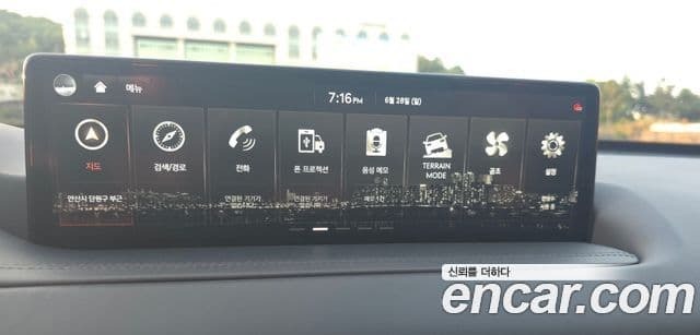 Genesis GV80 2021 — ფოტო 14/16