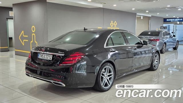 Mercedes-Benz S-Class 2020 — Фото 1/20