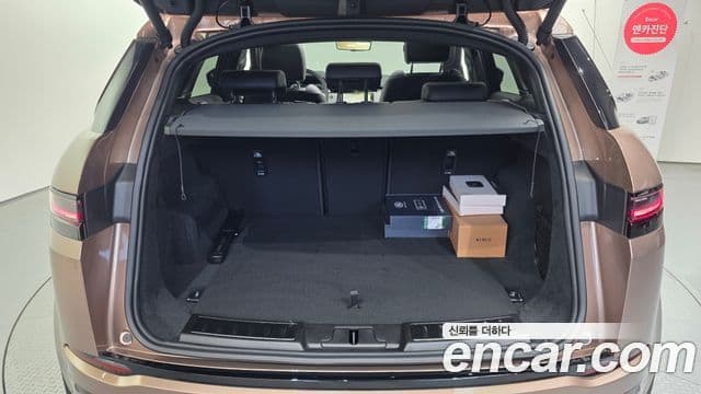 Land Rover Range Rover Evoque 2026 — Фото 10/20