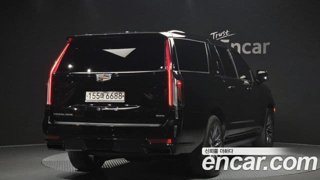 Cadillac Escalade 2023 — Şəkil 2/20