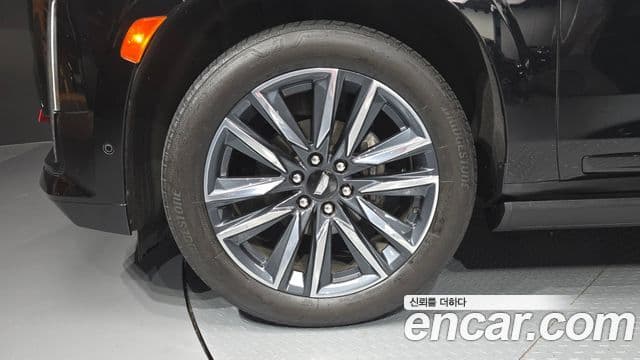 Cadillac Escalade 2023 — Şəkil 5/20