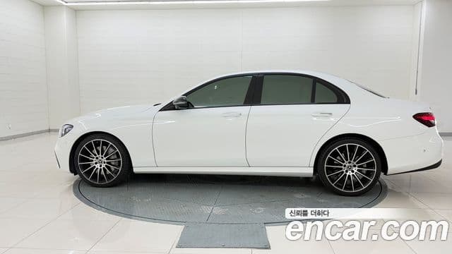 Mercedes-Benz E-Class 2022 — Фото 2/20