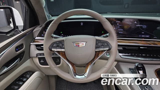 Cadillac Escalade 2024 — Фото 13/20