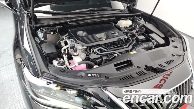 Lexus ES300h 2024 — Şəkil 6/20