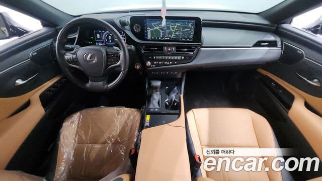 Lexus ES300h 2024 — Şəkil 7/20