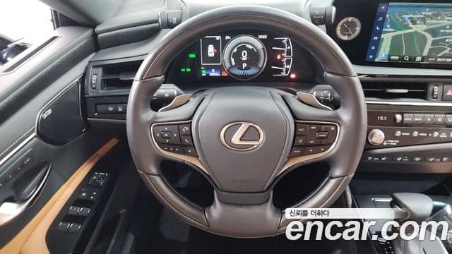 Lexus ES300h 2024 — Şəkil 13/20