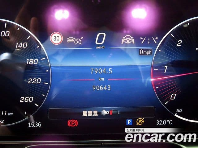 Mercedes-Benz S-Class 2021 — ფოტო 8/20