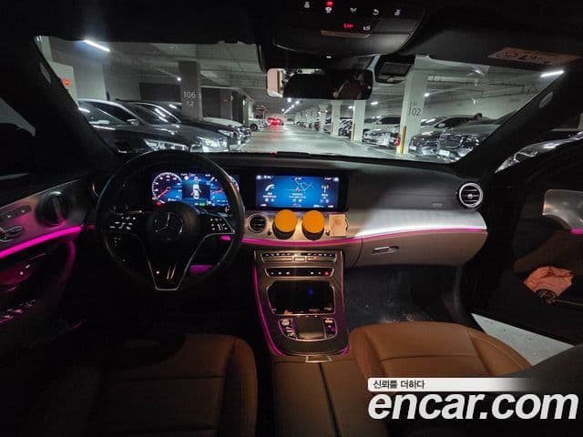 Mercedes-Benz E-Class 2021 — ფოტო 8/17
