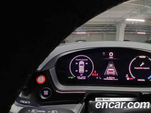 Porsche Cayenne 2025 — ფოტო 13/15