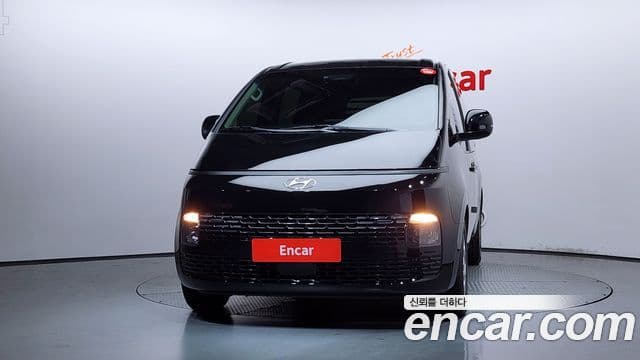Hyundai Staria 2023 — Şəkil 3/20