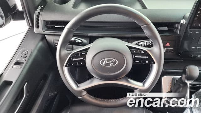 Hyundai Staria 2023 — Şəkil 13/20
