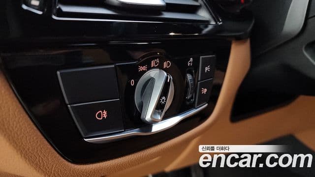 BMW 5 Series 2023 — ფოტო 12/20