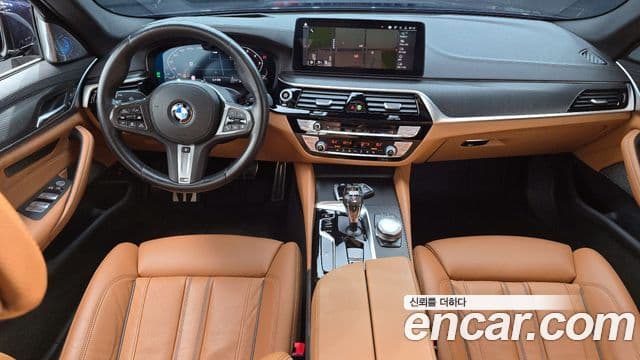 BMW 5 Series 2022 — ფოტო 7/20