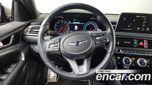 Genesis G70 2019 — ფოტო 13/20