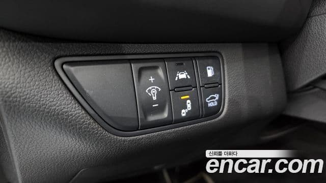 Genesis G70 2019 — ფოტო 14/20