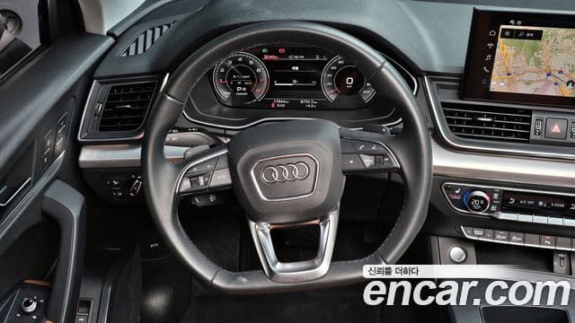 Audi Q5 2022 — ფოტო 13/20