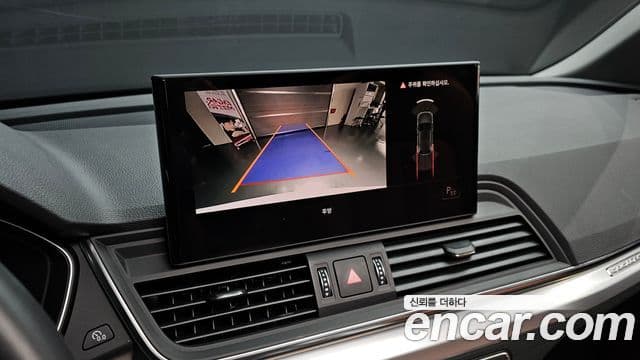 Audi Q5 2022 — ფოტო 15/20