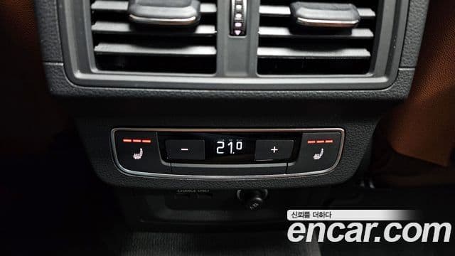 Audi Q5 2022 — ფოტო 19/20