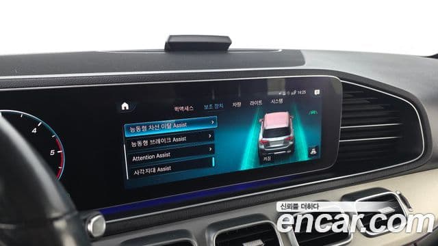 Mercedes-Benz GLE-Class 2019 — ფოტო 18/20