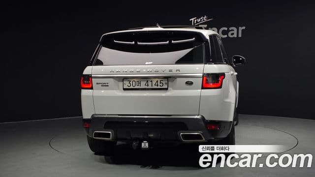 Land Rover Range Rover Sport 2018 — ფოტო 4/20