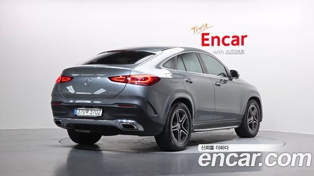 Mercedes-Benz GLE-Class 2021 — Фото 2/20